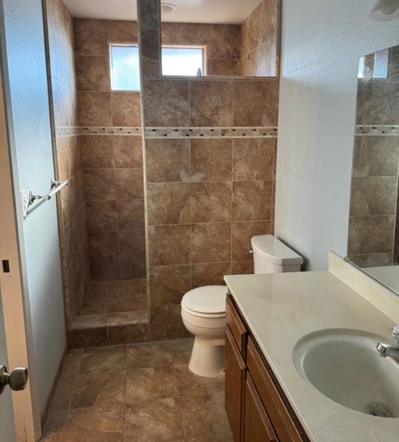 1338 Quail Street, Los Banos CA: https://media.crmls.org/mediaz/288831e6-3843-45be-ab4b-c64e1eea39a0.jpg