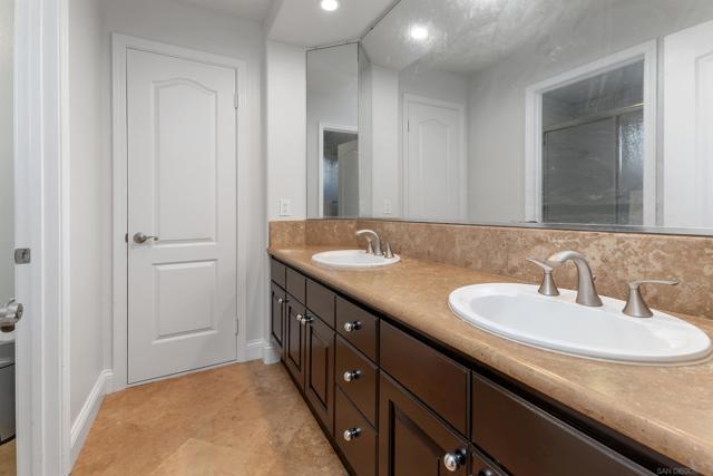 4716 Thurston Place, San Diego CA: https://media.crmls.org/mediaz/28883e98-3fc3-4745-ad72-79494e2eded2.jpg