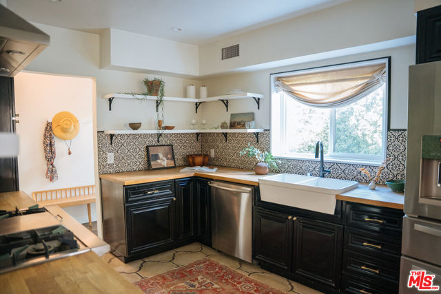 3431 Lambeth Street, Los Angeles CA: https://media.crmls.org/mediaz/2889107f-ee43-403b-b7ea-a043917f2655.jpg
