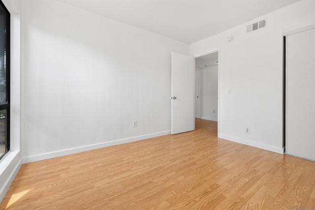 9120 GRAMERCY DR, San Diego CA: https://media.crmls.org/mediaz/2889be31-8a00-40e8-98b8-603a58d39e70.jpg