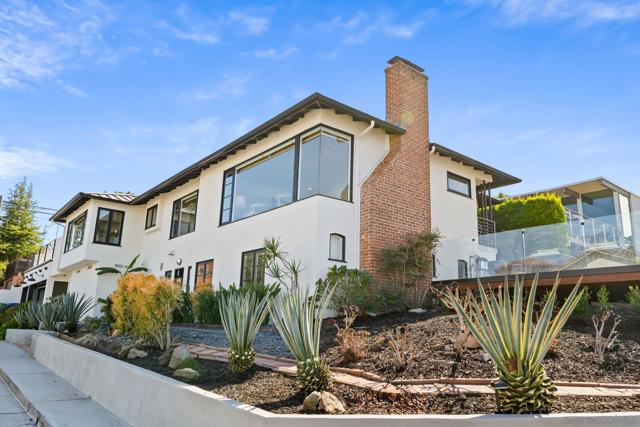 3301 Trumbull St, San Diego CA: https://media.crmls.org/mediaz/288a5e4e-e5fe-40a4-ad5a-3233b04b8128.jpg