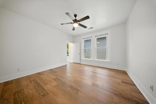 185 N 9th Street, San Jose CA: https://media.crmls.org/mediaz/288aeabd-8afd-4fd2-8e45-bca588bdf417.jpg