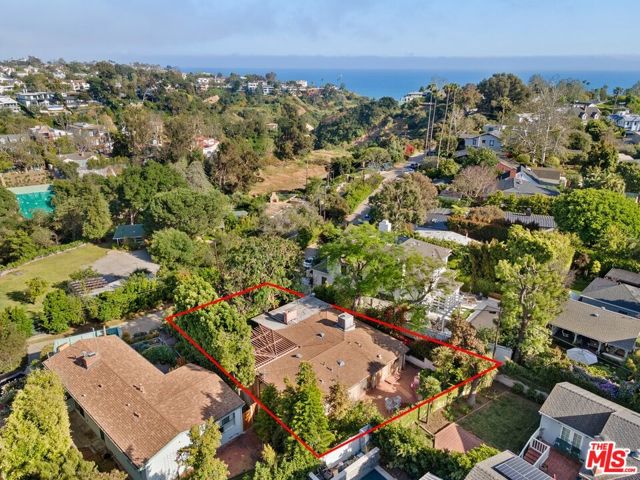 Drew Fenton | 601 N Marquette Street Pacific Palisades CA | MLS: 6788654