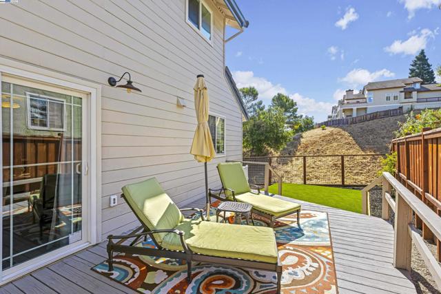 47 Summer Hill Court, Danville CA: https://media.crmls.org/mediaz/288b8c16-87ca-4db6-95cf-0af5a0ab692d.jpg