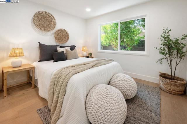 2662 Tuliptree Ln, Santa Clara CA: https://media.crmls.org/mediaz/288bf130-fffc-4077-97e1-697eb8187c6c.jpg