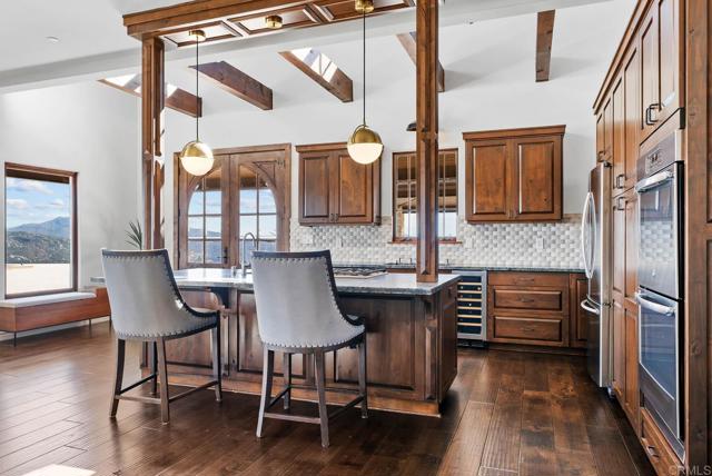 24949 Thunder Mountain Road, Ramona CA: https://media.crmls.org/mediaz/288c05ed-237f-41d8-9412-a4277831b1bd.jpg