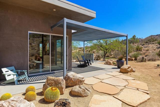 8744 Star Lane, Joshua Tree CA: https://media.crmls.org/mediaz/288c0696-fb22-4da7-9293-8815563118c2.jpg