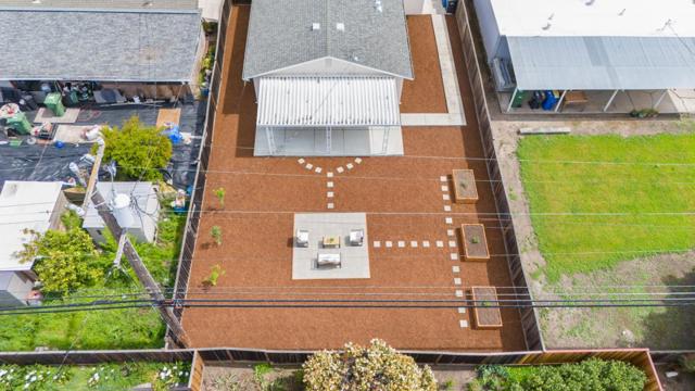 209 Carnegie Drive, Milpitas CA: https://media.crmls.org/mediaz/288c5a65-6f0f-419d-a2e9-ce48fc4026f8.jpg