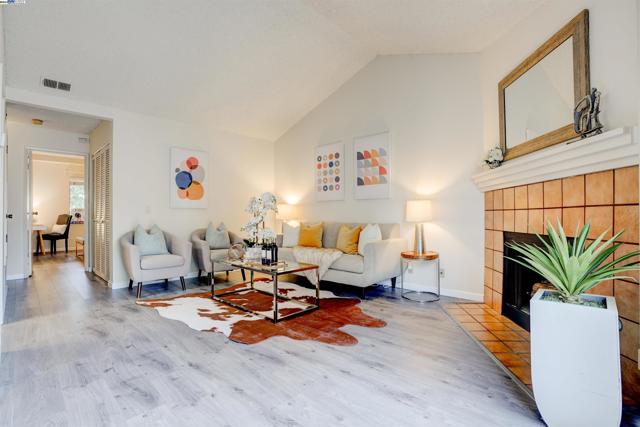 Image 2 of 50 For 6047 Joaquin Murieta Ave  F