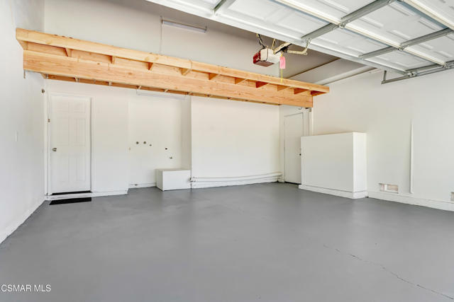 4188 Minnecota Drive, Thousand Oaks CA: https://media.crmls.org/mediaz/288ce296-f889-402c-9b65-d1330ed79529.jpg