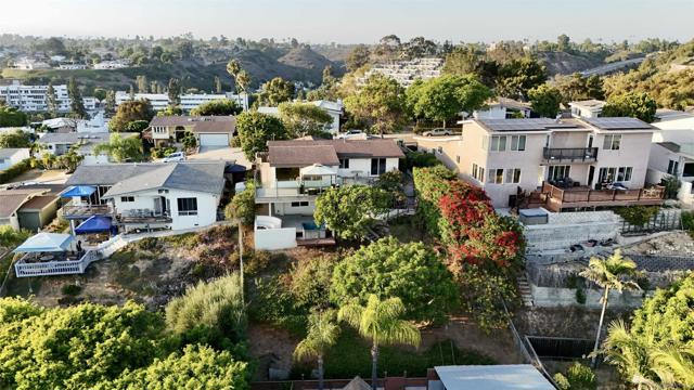 3539 Mount Laurence Dr, San Diego CA: https://media.crmls.org/mediaz/288d0df2-c3b3-4cd2-a2f2-c514ed59a8c3.jpg