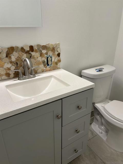 7041 Stanford Avenue, La Mesa CA: https://media.crmls.org/mediaz/288d8106-5d6f-4584-9844-5d1574dea7f1.jpg