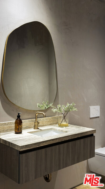 Thumbnail 50