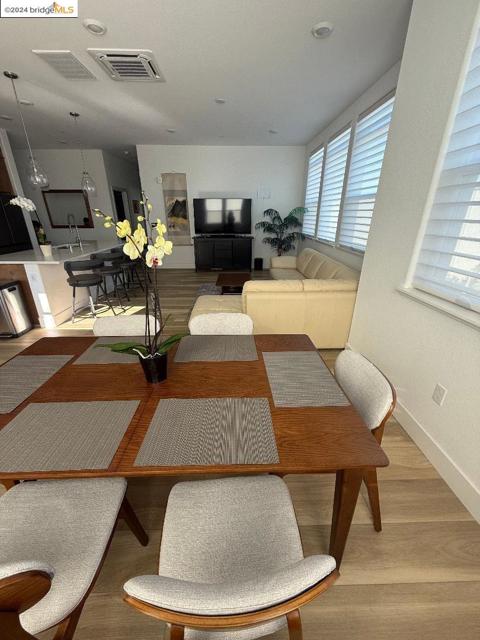 Image 4 of 33 For 2885 Tradewind Drive