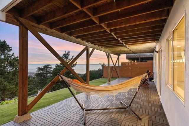 170 Beachview Avenue, Pacifica CA: https://media.crmls.org/mediaz/288f5b98-8e58-4c9a-93d1-3bfd7b96c7de.jpg