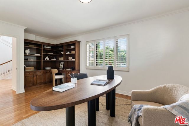 3254 Woodbine Street, Los Angeles CA: https://media.crmls.org/mediaz/28902d68-289b-4369-80d4-17d8e172b34c.jpg