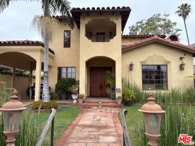 345 S Palm Drive, Beverly Hills CA: https://media.crmls.org/mediaz/28914614-c8a2-4723-b16c-766ded7bb36e.jpg