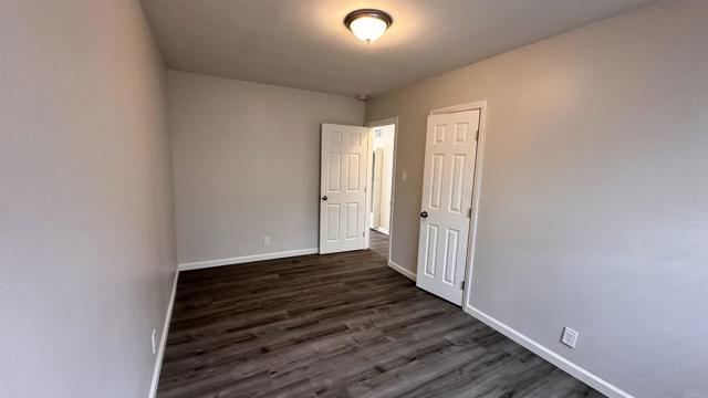 Detail Gallery Image 5 of 15 For 178 W Los Angeles Dr, Vista,  CA 92083 - 2 Beds | 1 Baths