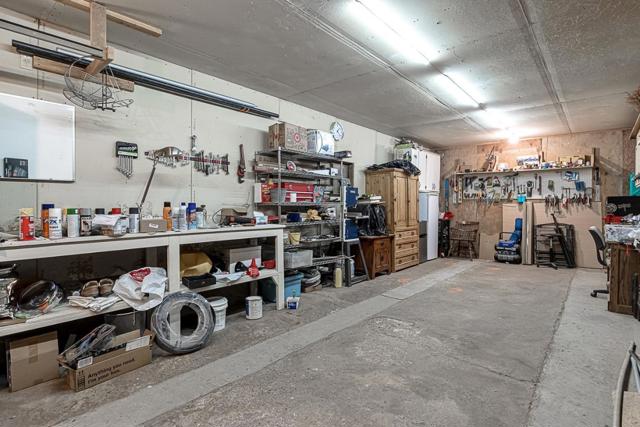 3719 N Hart Road, Modesto CA: https://media.crmls.org/mediaz/2892e00b-d4c6-460d-a8f2-98b645ce7bf9.jpg