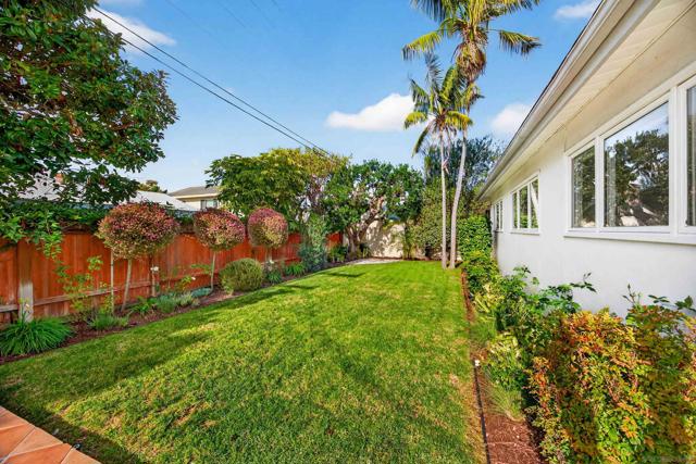 660 Cabrillo Ave, Coronado CA: https://media.crmls.org/mediaz/28944723-8dc8-4dca-b996-d3d55c83424e.jpg