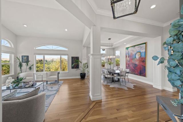 Image 18 of 95 For 628 Sugarloaf Court