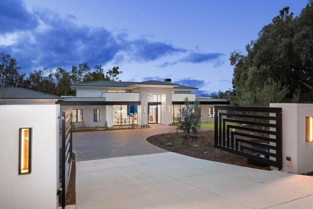 5471 73 La Crescenta, Rancho Santa Fe CA: https://media.crmls.org/mediaz/28953f56-1183-4f25-bfcf-a8a67e8feb5a.jpg