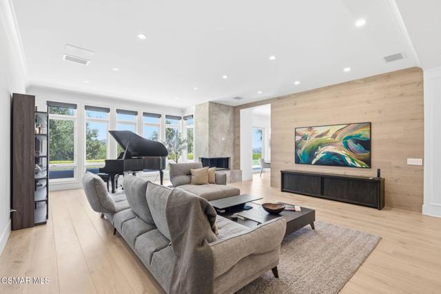 4 Bed Home for Sale in Thousand Oaks, California