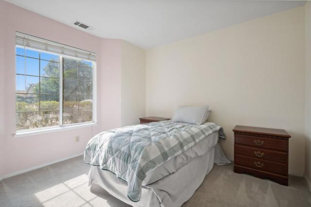 1622 Fir Drive, Los Banos CA: https://media.crmls.org/mediaz/289941fa-f492-4e07-98a1-c6bc871d3c6d.jpg