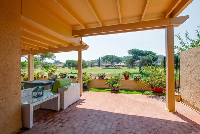 17788 Caminito Balata, San Diego CA: https://media.crmls.org/mediaz/289977ca-56d6-4919-920c-78dbc3c2c71a.jpg