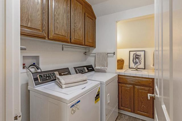 7048 Huntsfield Court, San Jose CA: https://media.crmls.org/mediaz/289aa262-90ba-4c64-b7c6-c74b938f3212.jpg