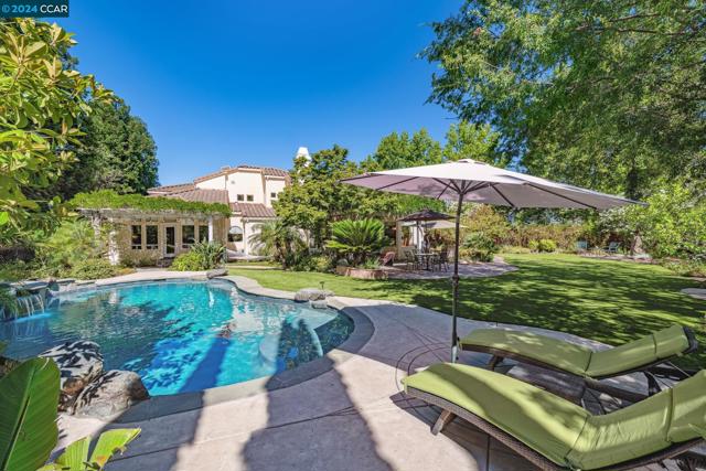 Image 1 of 41 For 820 Foxtail Ct
