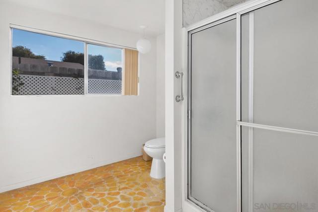 3607 Frenzel Cirl, Oceanside CA: https://media.crmls.org/mediaz/289c77fe-33ae-4f05-8c78-9e829e8e1e00.jpg