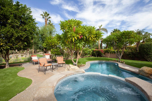 79620 Rancho La Quinta Drive, La Quinta CA: https://media.crmls.org/mediaz/289c92a4-2ec1-420b-8030-1078eb21b77e.jpg