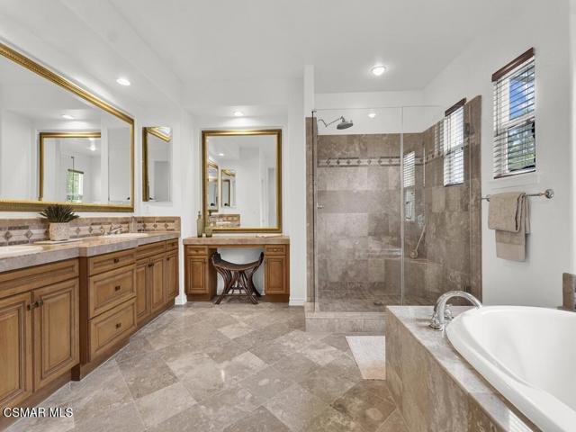 5455 Via Olas, Newbury Park CA: https://media.crmls.org/mediaz/289da55b-55e3-46b7-bcca-9694fb695419.jpg