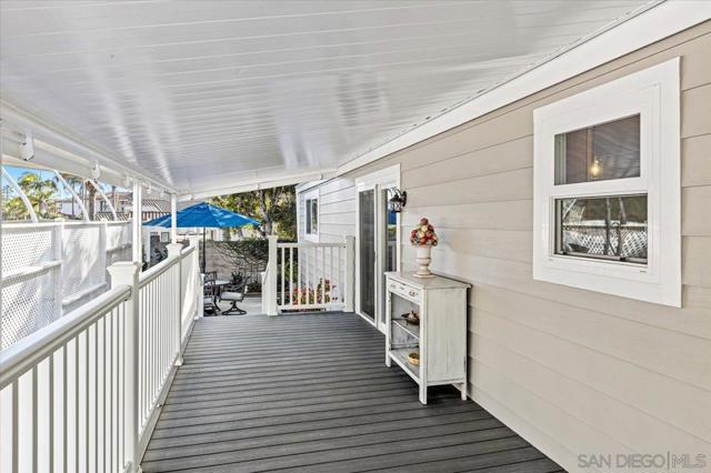 7305 San Luis, Carlsbad CA: https://media.crmls.org/mediaz/289eabe9-8d2f-442e-bca6-be24328d8998.jpg