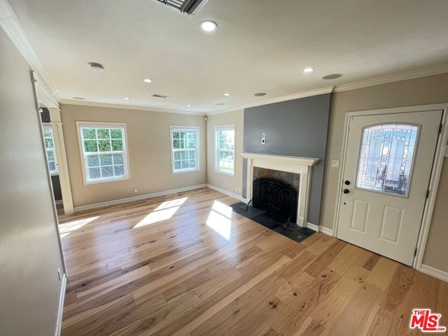 2851 Fairmount Avenue, La Crescenta CA: https://media.crmls.org/mediaz/289f361d-63a0-4c8f-847d-86fcbe97124f.jpg