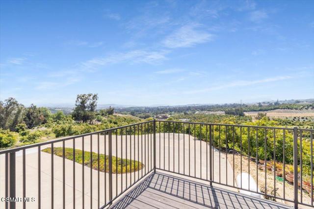8445 Roseland Avenue, Moorpark CA: https://media.crmls.org/mediaz/289f90bc-896d-4f6a-aca0-56d935d17d15.jpg