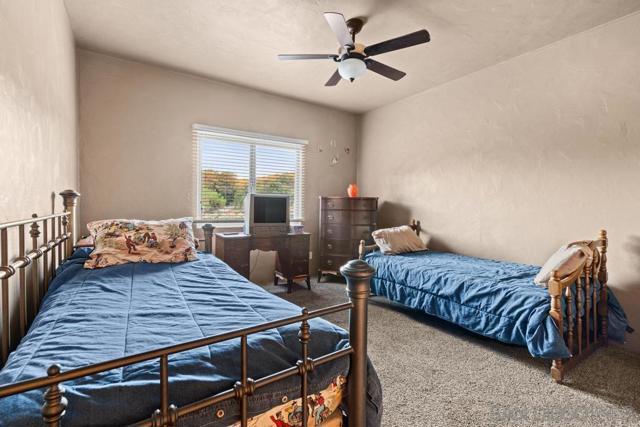 40760 Old Highway 80, Boulevard CA: https://media.crmls.org/mediaz/28a048a8-3c93-436c-bb7a-541107b304d6.jpg