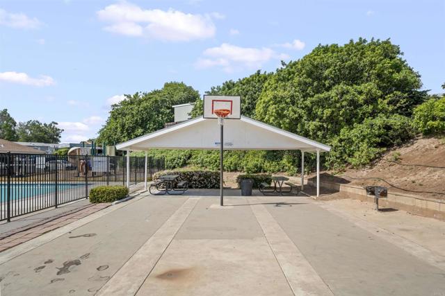 Detail Gallery Image 23 of 29 For 9902 Jamacha Bld Spc 81,  Spring Valley,  CA 91977 - 3 Beds | 1 Baths