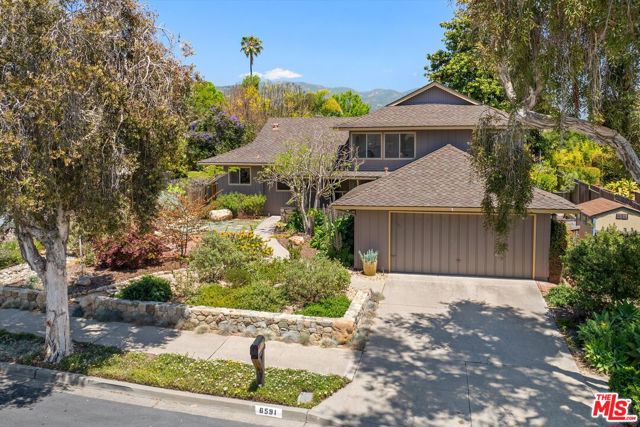6591 Camino Venturoso, Goleta CA: https://media.crmls.org/mediaz/28a1e097-74cd-467a-97d5-290384dedf62.jpg