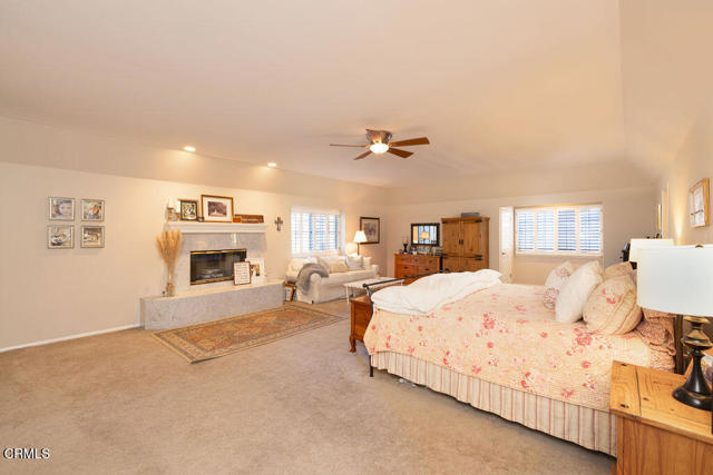 5751 Terra Bella Court, Camarillo CA: https://media.crmls.org/mediaz/28a36494-e863-45fc-b769-37175bea0b62.jpg