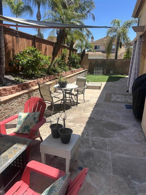 402 Calle Corazon, Oceanside CA: https://media.crmls.org/mediaz/28a3c371-7a48-48dc-9ed9-2c726b64f0d5.jpg