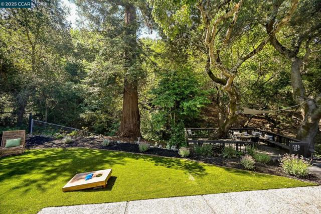 148 Draeger Drive, Moraga CA: https://media.crmls.org/mediaz/28a58560-9ebe-40f2-907a-ccf53eec22c5.jpg