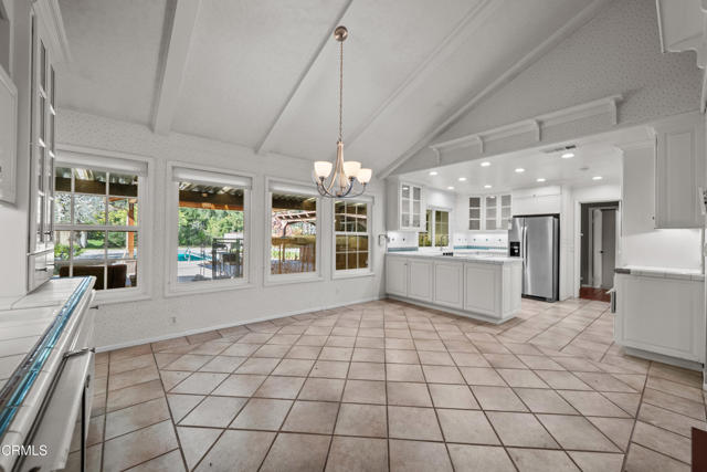 Detail Gallery Image 15 of 68 For 1325 Cliff Ave, Fillmore,  CA 93015 - 5 Beds | 3 Baths