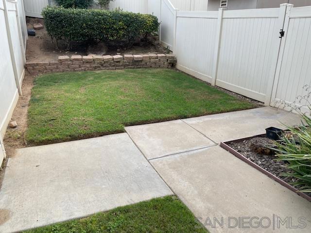 12741 Laurel St, Lakeside CA: https://media.crmls.org/mediaz/28a78369-c1db-4741-a96f-387f6afad8fa.jpg