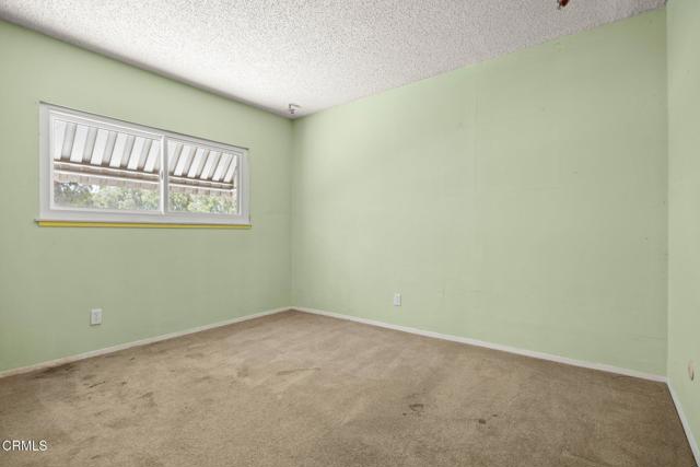 2575 Gayle Place, Simi Valley CA: https://media.crmls.org/mediaz/28a7bbbb-8142-46fa-8396-164ad7d4e3d8.jpg