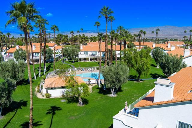 688 Vista Lago N Circle, Palm Desert CA: https://media.crmls.org/mediaz/28a83014-a49d-449c-ba3a-e93de014868c.jpg