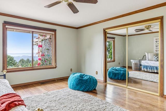 5 Ocean View Road, Los Gatos CA: https://media.crmls.org/mediaz/28a890e6-7b04-4008-af46-72b8fd5938a1.jpg
