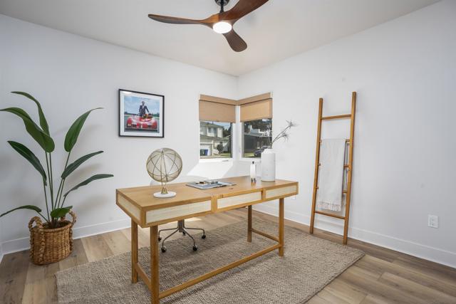 Image 46 of 75 For 4593 Coronado Ave