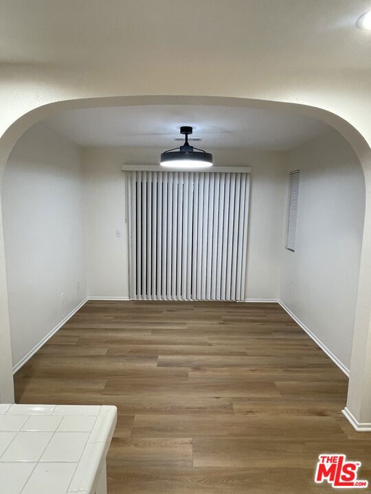 121 Cancion Way, Los Angeles CA: https://media.crmls.org/mediaz/28ab34cb-f7e4-4bb5-a361-b1bd883d851d.jpg
